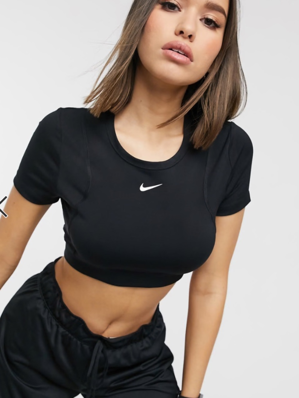Women's Nike Aeroadapt Crop Top Black Short Sleeve Tight Fit - Small